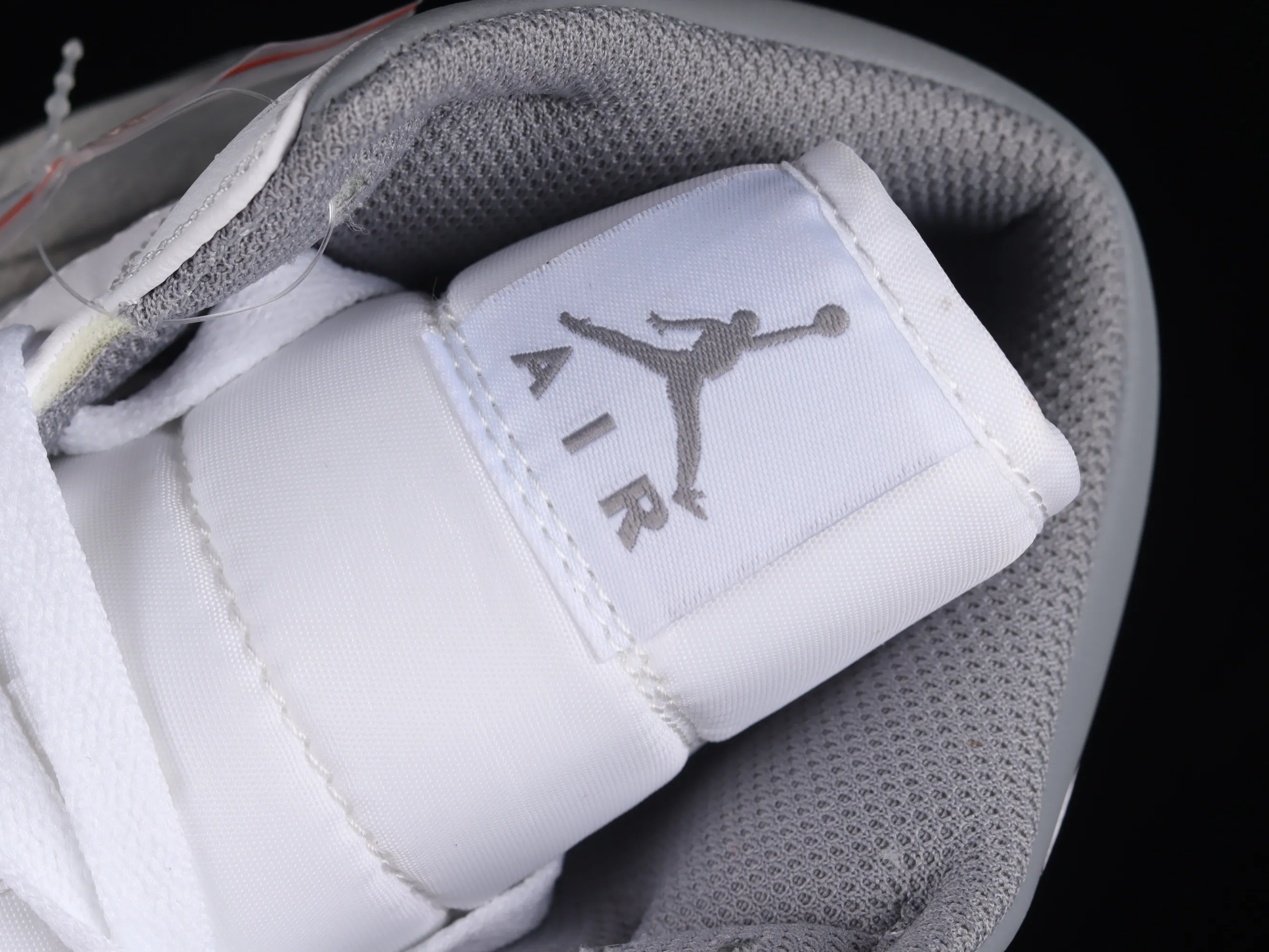 All categories Air Jordan Jordan series basketball shoes Air Jordan 1 Mid Air Jordan 1 Mid "Vintage Grey" AJ1 Joe 1 white gray first year China basketball shoes 554724-135